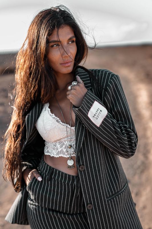 MOOST WANTED -Linsey Blazer - Black Stripe