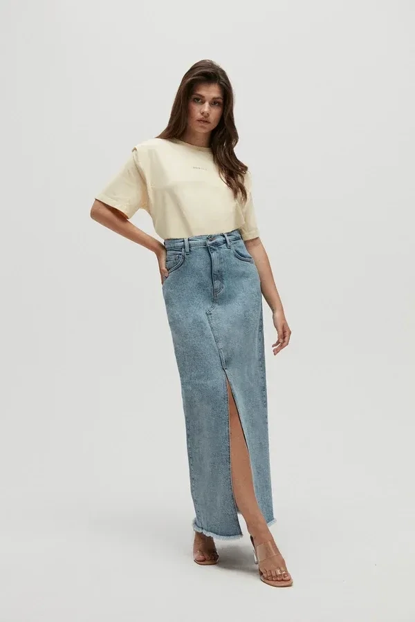 Homage to Denim - Long Denim Skirt With Slit - Mid Vintage (alleen maat 28)