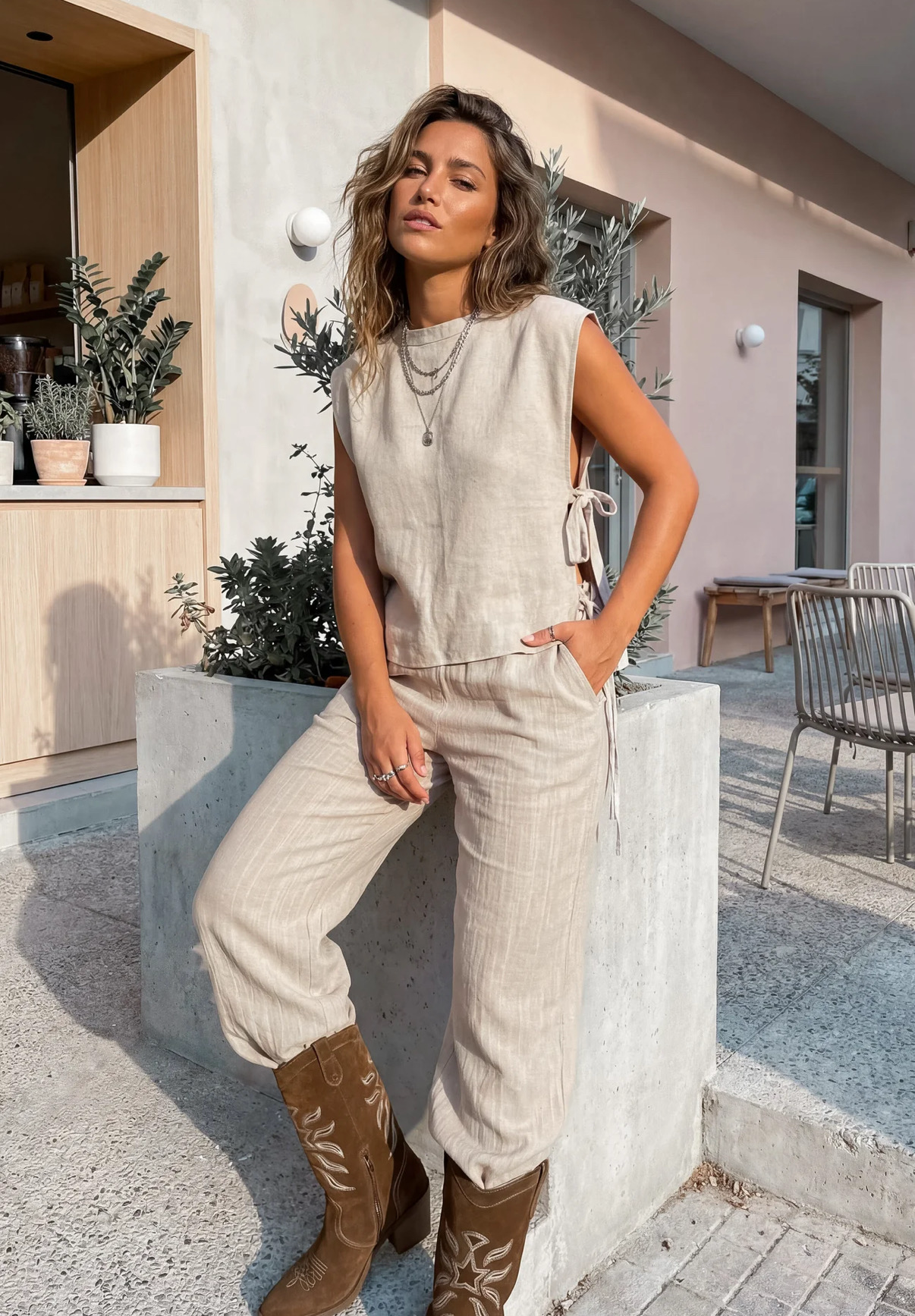 MOOST WANTED - Fallon Crop Top - Light Beige