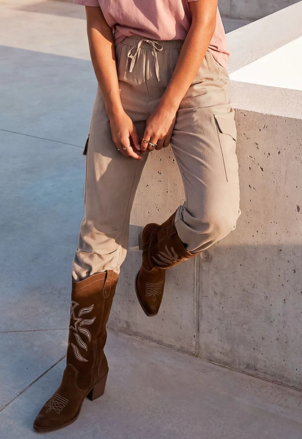 MOOST WANTED - Alyssa Cargo Pants - Sand MOOST WANTED - Alyssa Cargo Pants - Sand