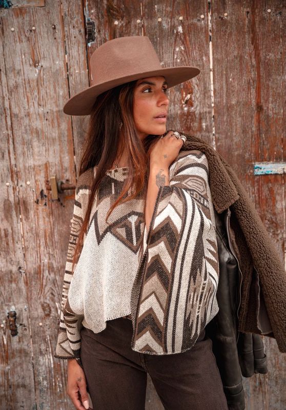 MOOST WANTED - Lainey Poncho - Multi colour MOOST WANTED - Lainey Poncho - Multi colour