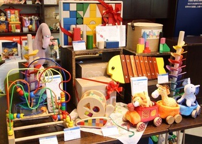 JOUETS