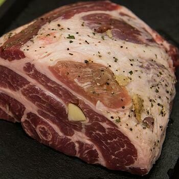 Échine porc aillée 14.90 €/kg      Prix pour 500 g