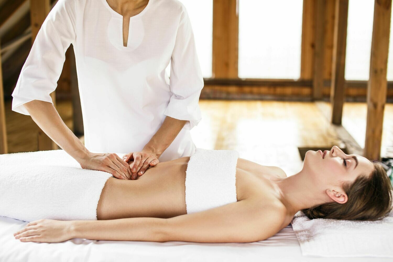 DIPLOMLEHRGANG Manuelle Lymphdrainage inkl. medizinische Grundlagen