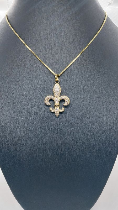 Rhinestone Fleur De lis Necklace - Gold