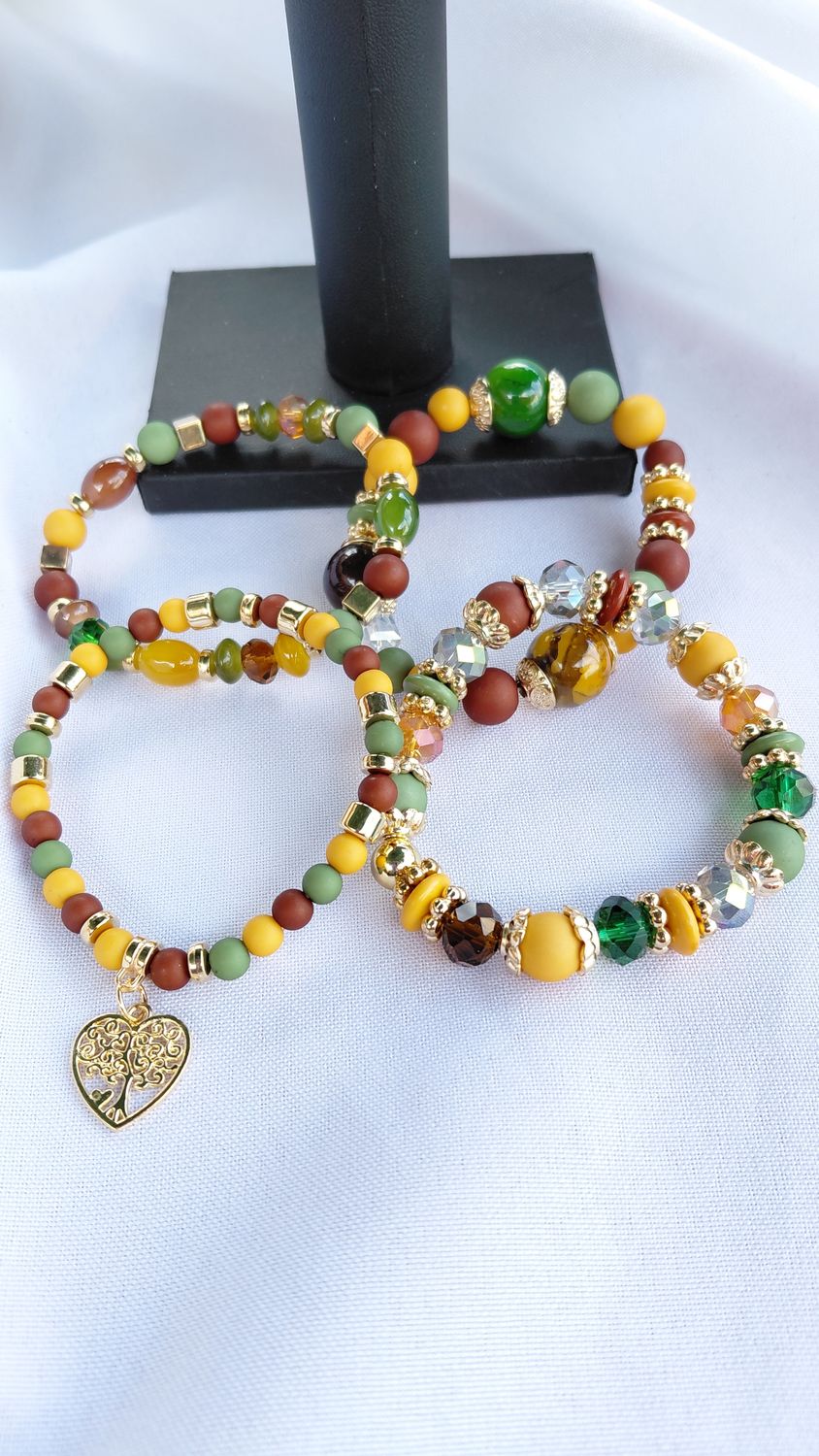 Heart Charm Crystal Bead Bracelet Set- Green and Gold Multicolor 