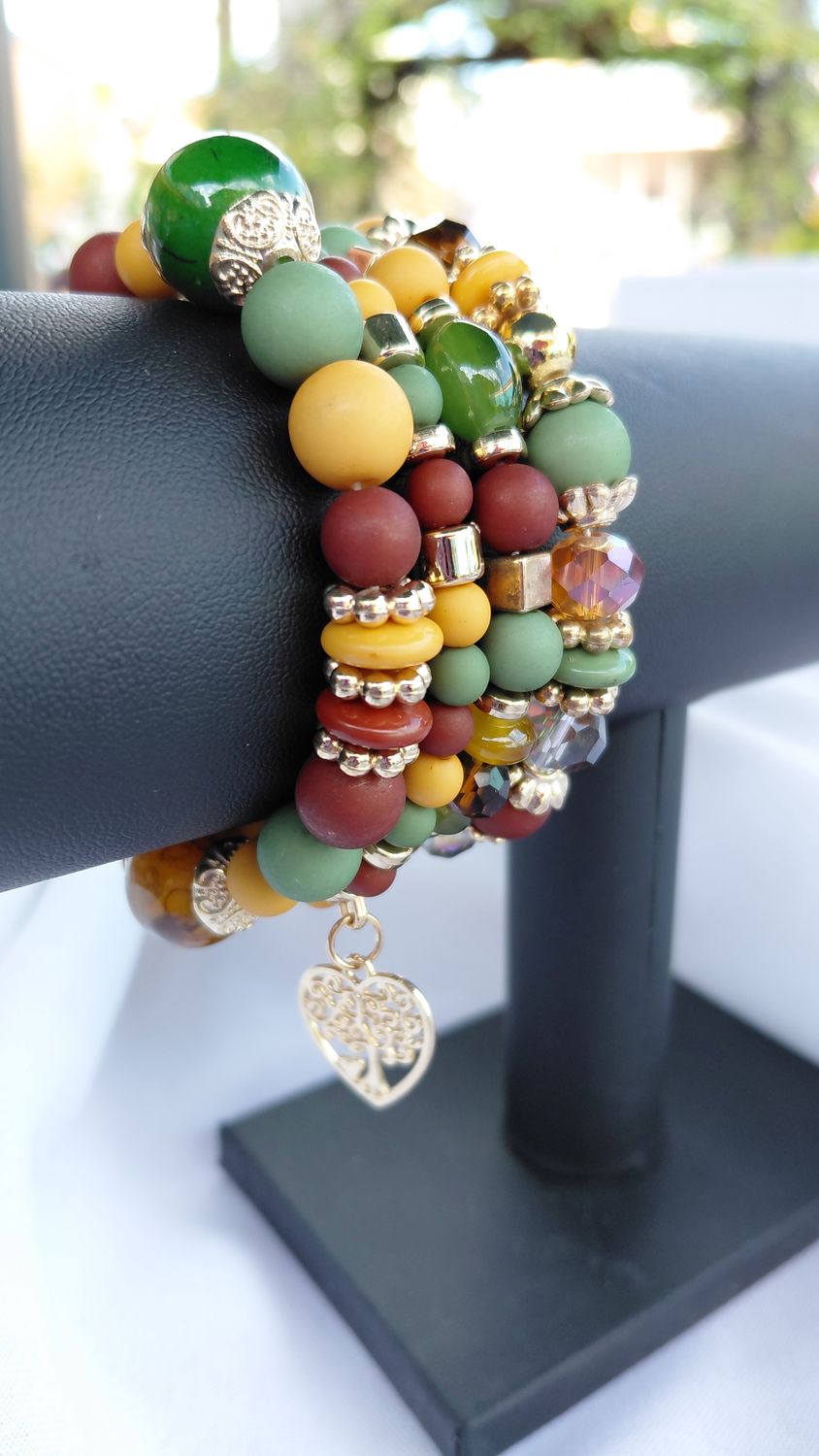 Heart Charm Crystal Bead Bracelet Set- Green and Gold Multicolor 