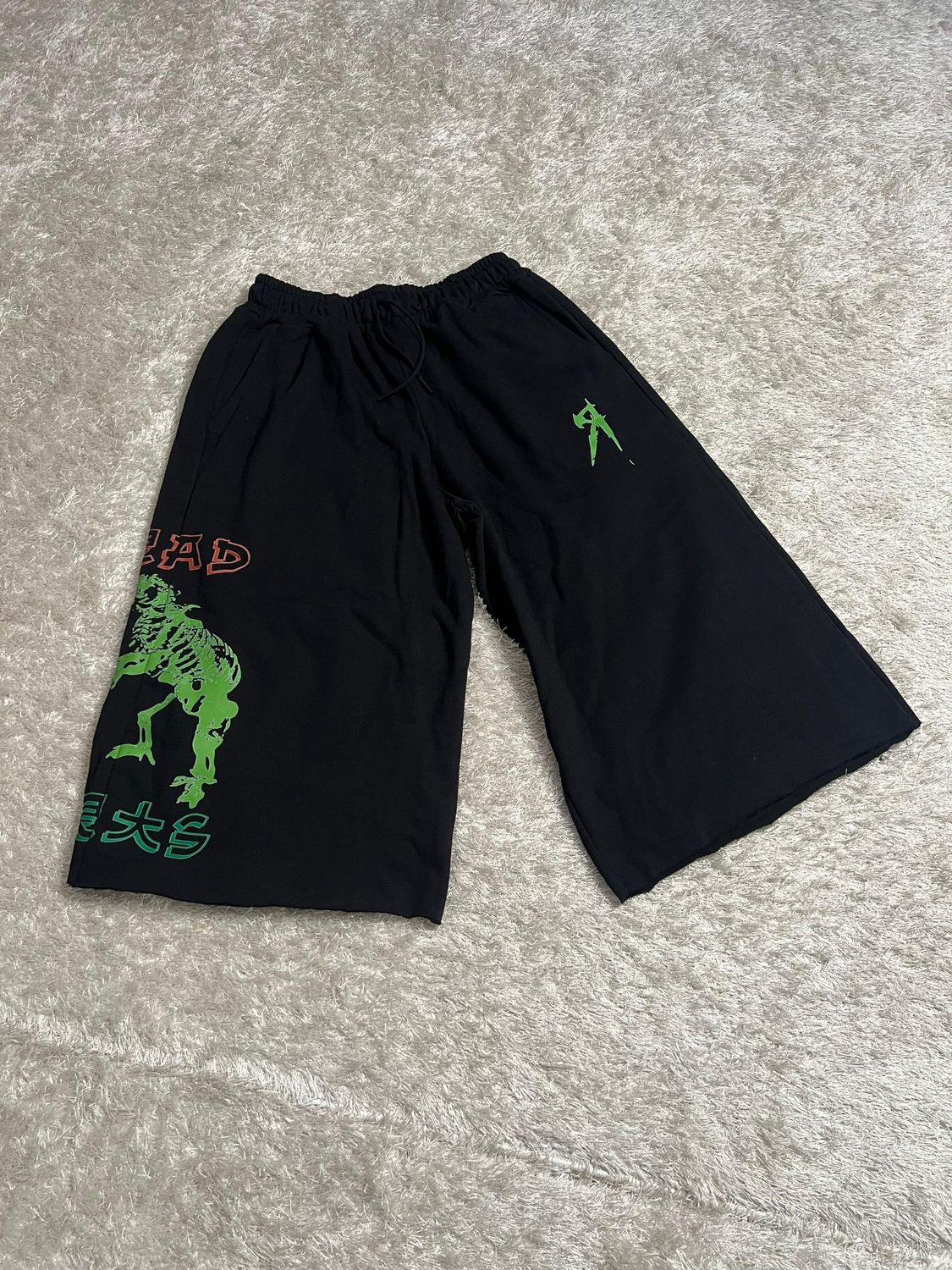 Dino Sweat Shorts - Black