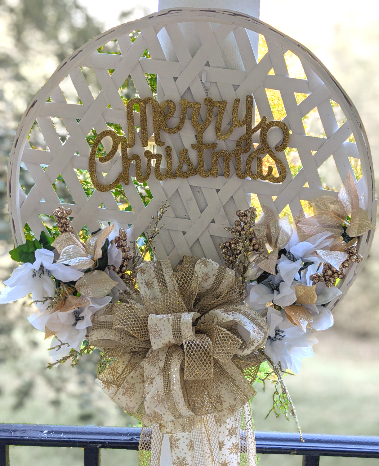 Gold and White Poinsettia 21 Inch Round Basket Merry Christmas Wreath, Door Decor