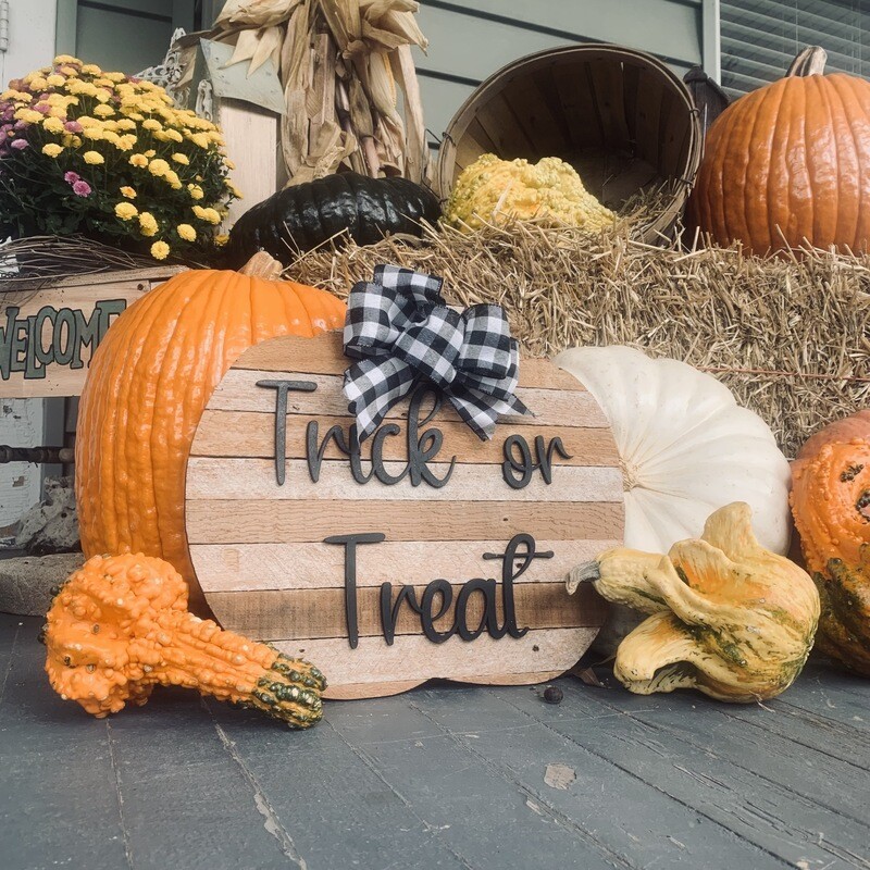 Trick or Treat Pumpkin Sign