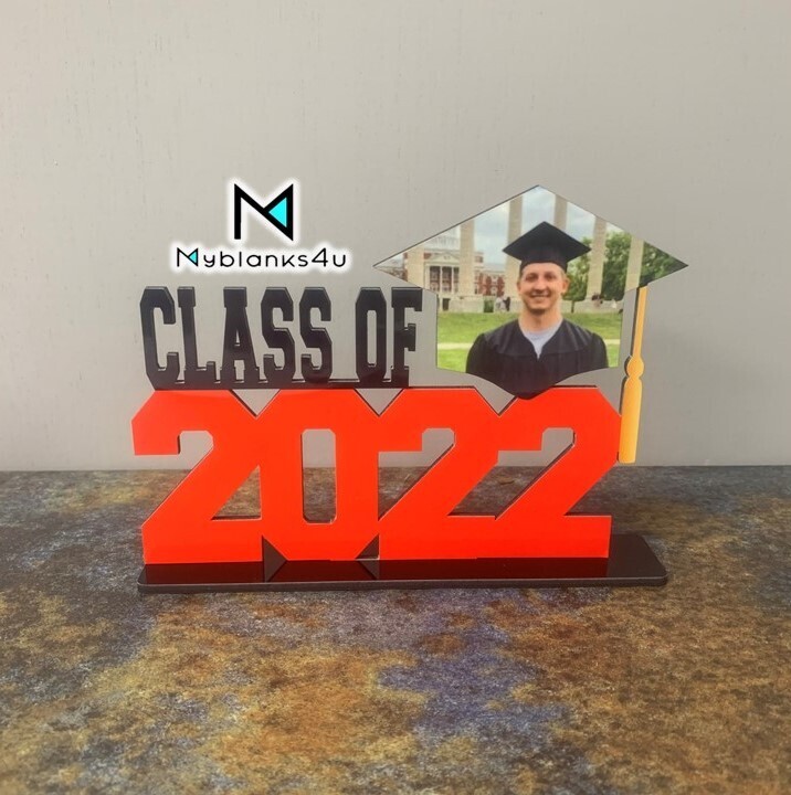 Class of 2022 Cap Table Top with base