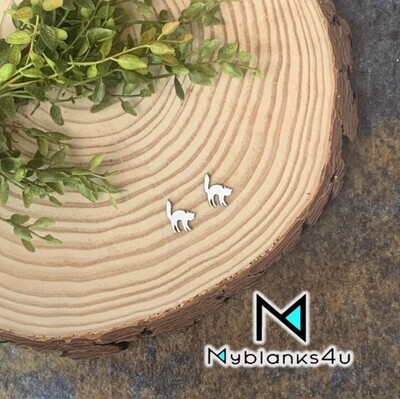 Scared Cat Stud Earrings