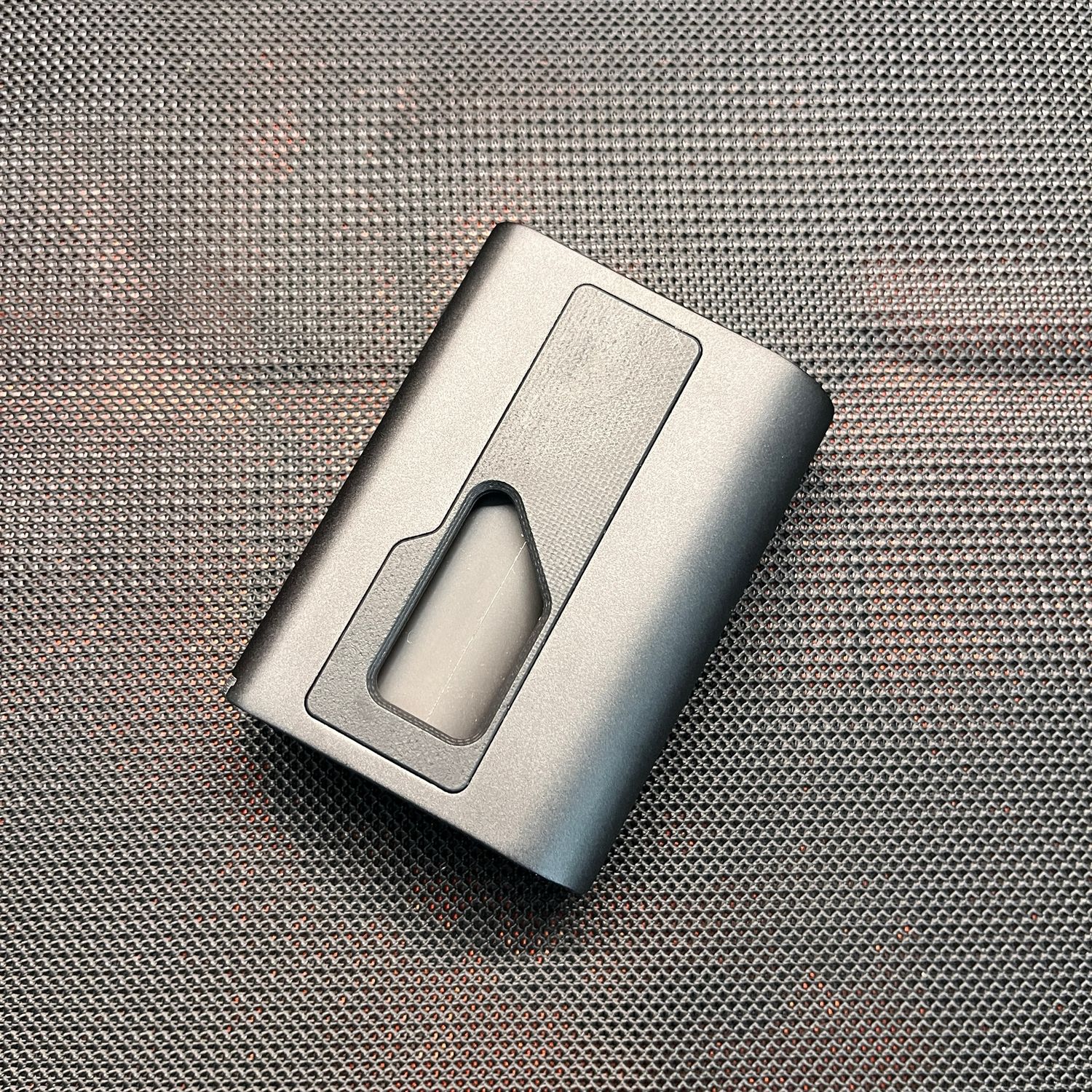 Crevasse 18R (Aluminum)- BLACK