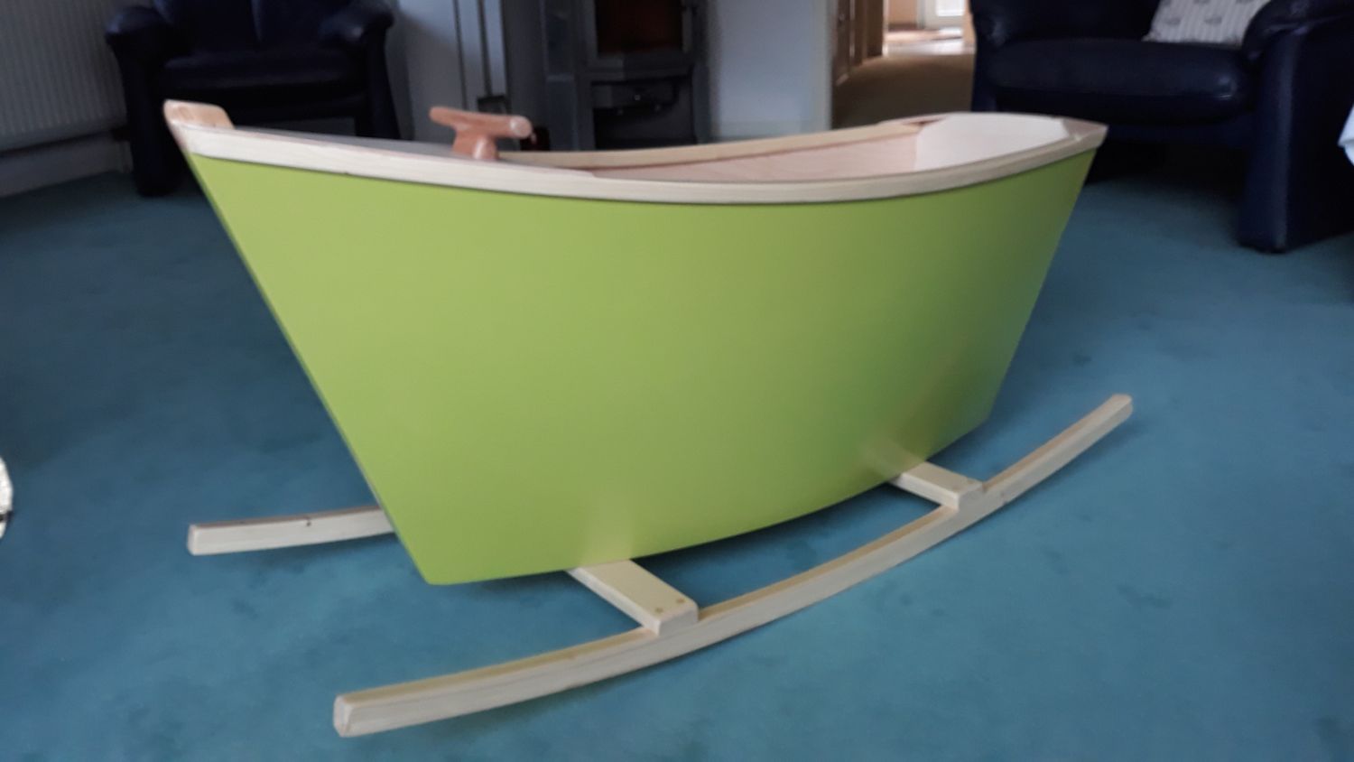 Schaukelboot - handgefertigt aus Holz