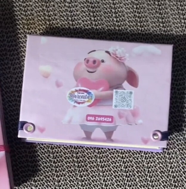 SCRAPBOOKING