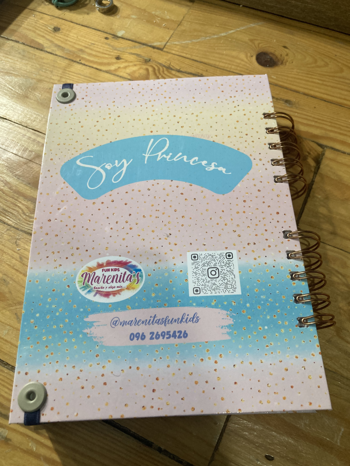 SCRAPBOOKING