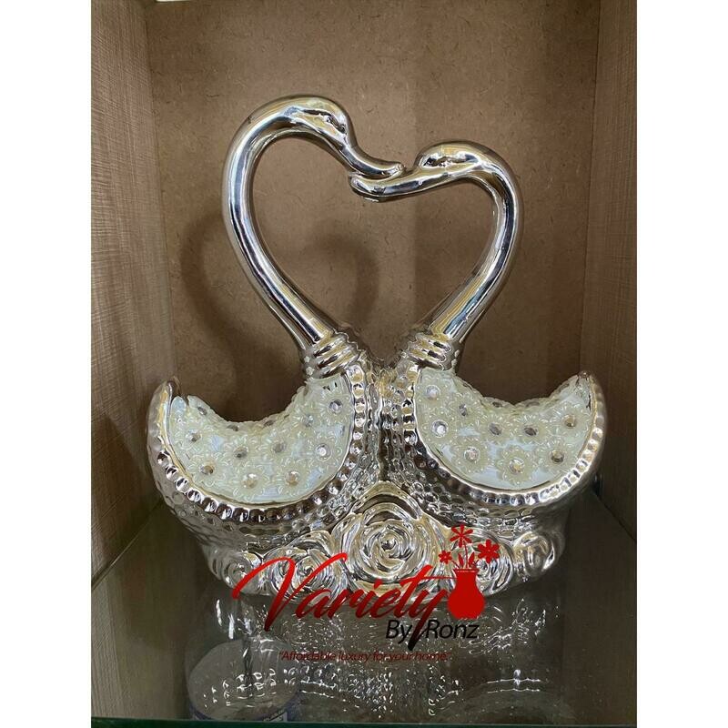 Swan Love Decor