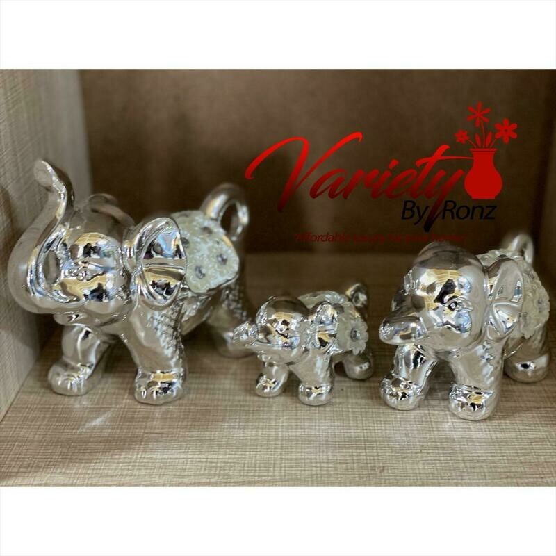 Miniature Elephant Family Decor