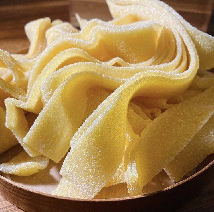 Super Sour Mango Belts 4.2 oz serving