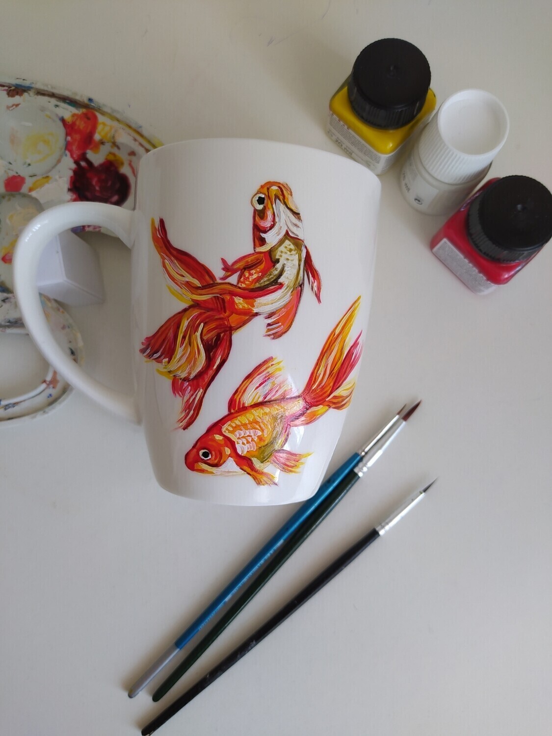 Кружка с ручной росписью ART-WORKS-DV Золотая рыбка