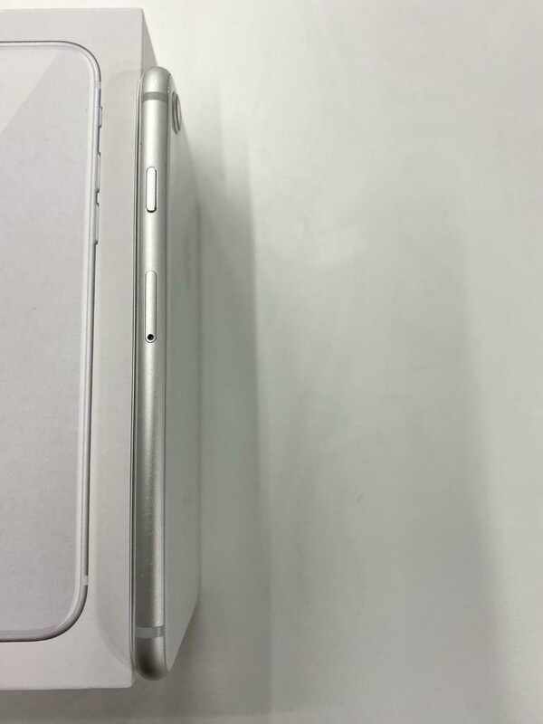 iPhone 8 64GB White colour Unlocked