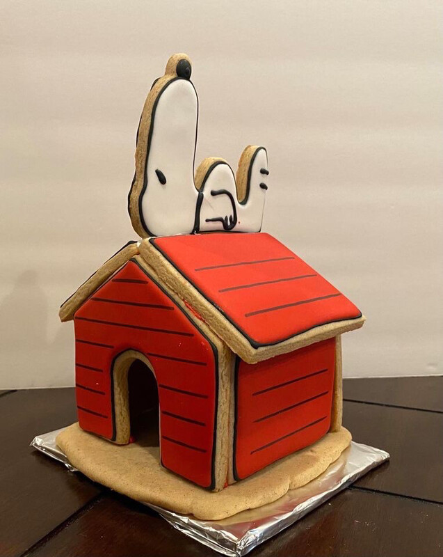 Dog House w/ Dog