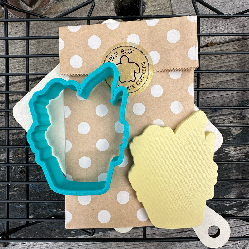 Timbo Greedy Bunny 2 Floral Cutter