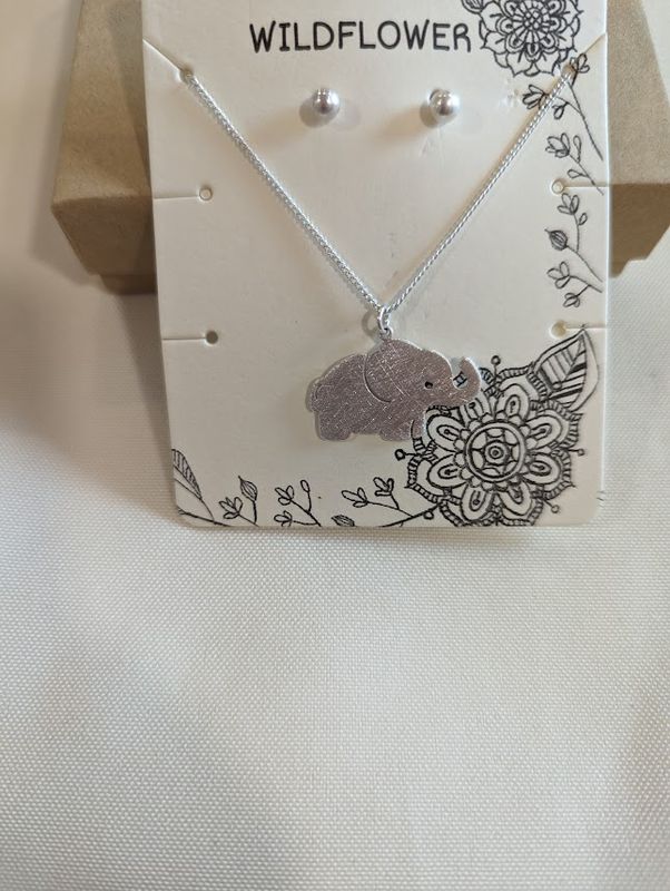 Elephant (Silver) - Necklace & Earring set