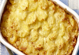 AARDAPPEL SCHIJFJES IN ROOMSAUS