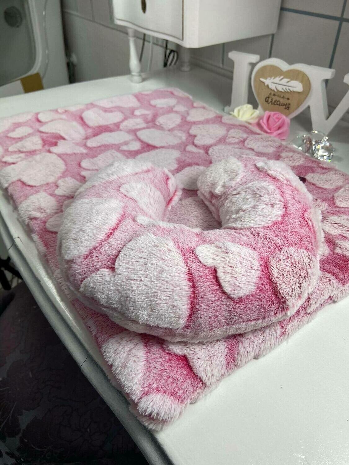 Pflegeunterlage & TopKnot Kissen Herz 3D Rosé