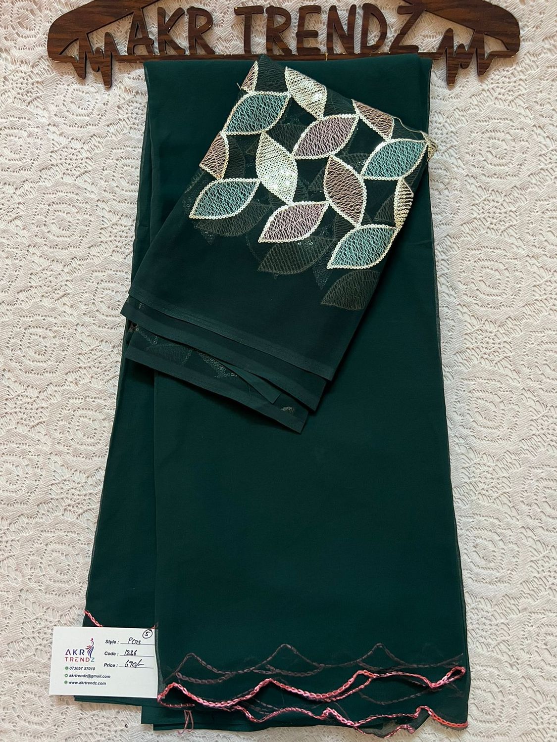 Plain Georgette Sarees with Embroidered Blouse