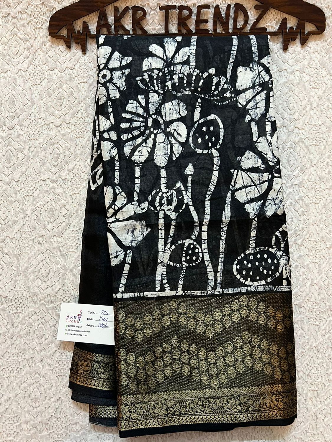 Jacquard Border soft cotton sarees​