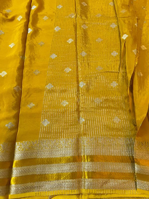 ​Bentex Border ​Chinnon silk sarees​