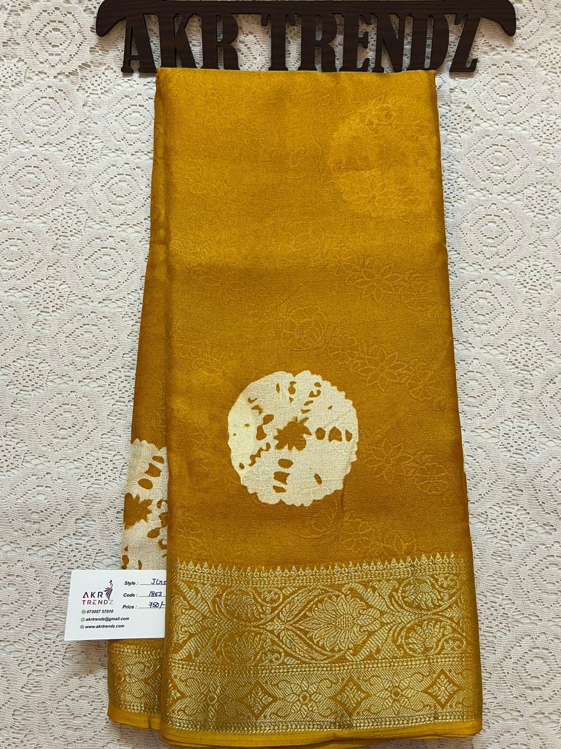 Jacquard border Georgette sarees​