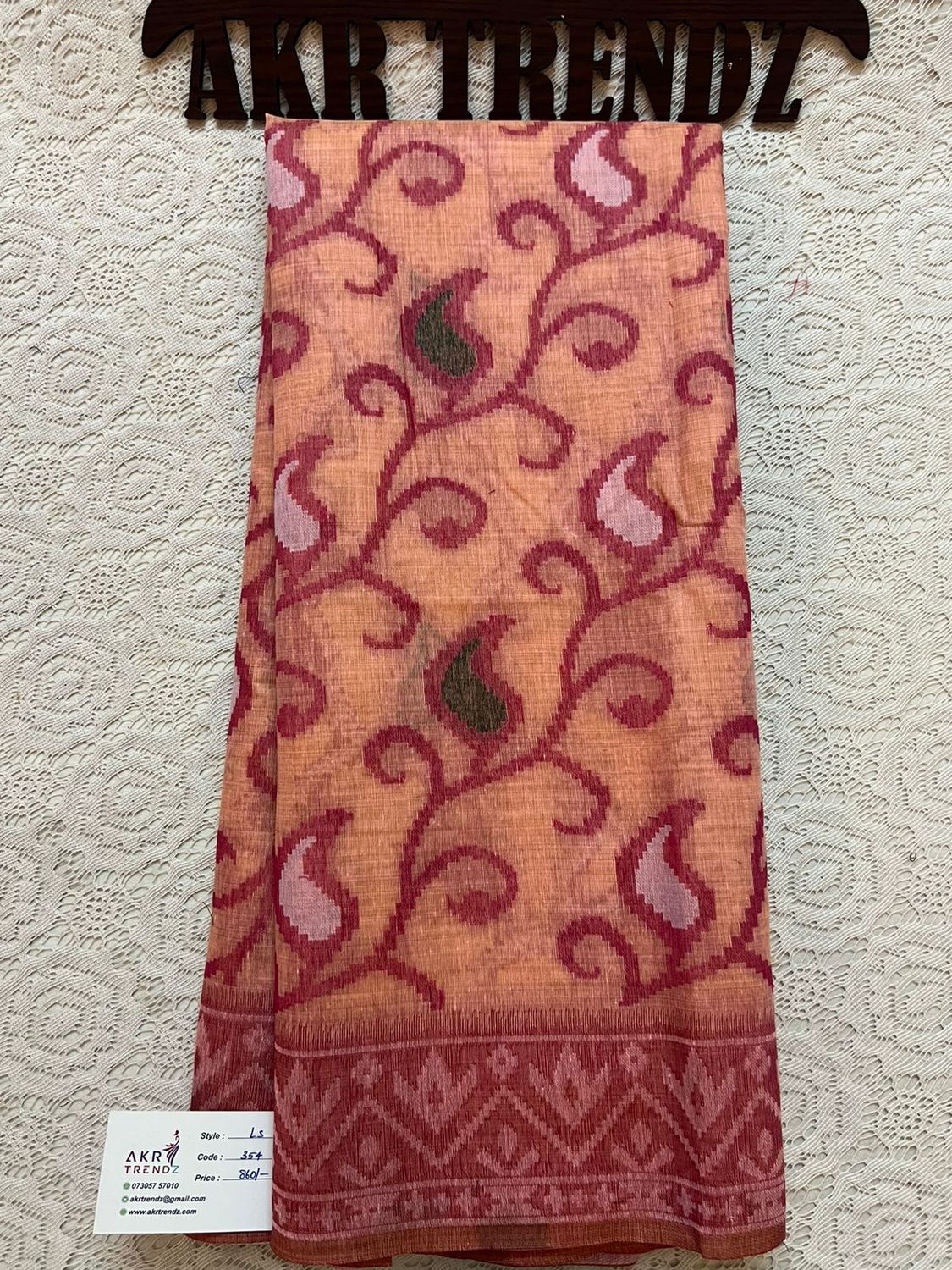 Weaving chanderi cotton sarees