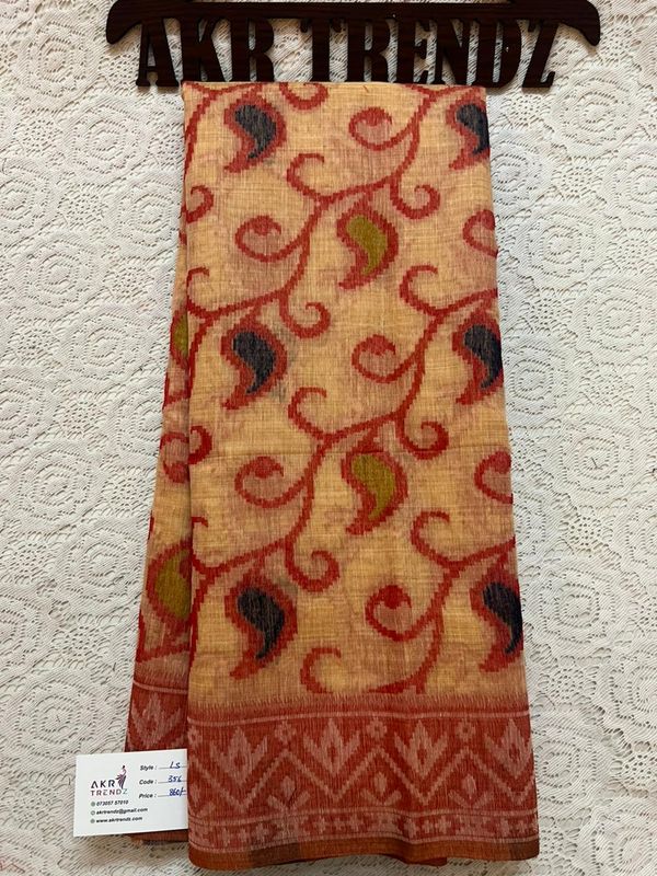 Weaving chanderi cotton sarees