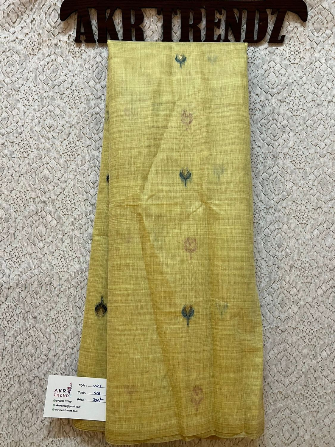 Weaving chanderi cotton sarees