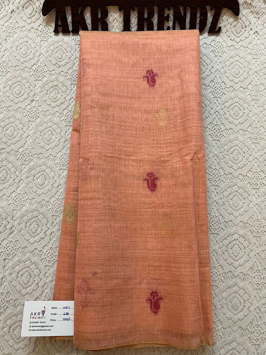 Weaving chanderi cotton sarees