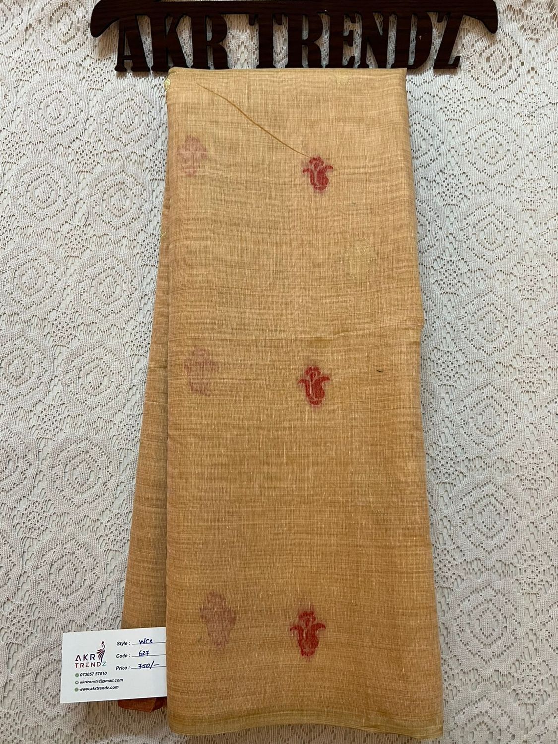 Weaving chanderi cotton sarees