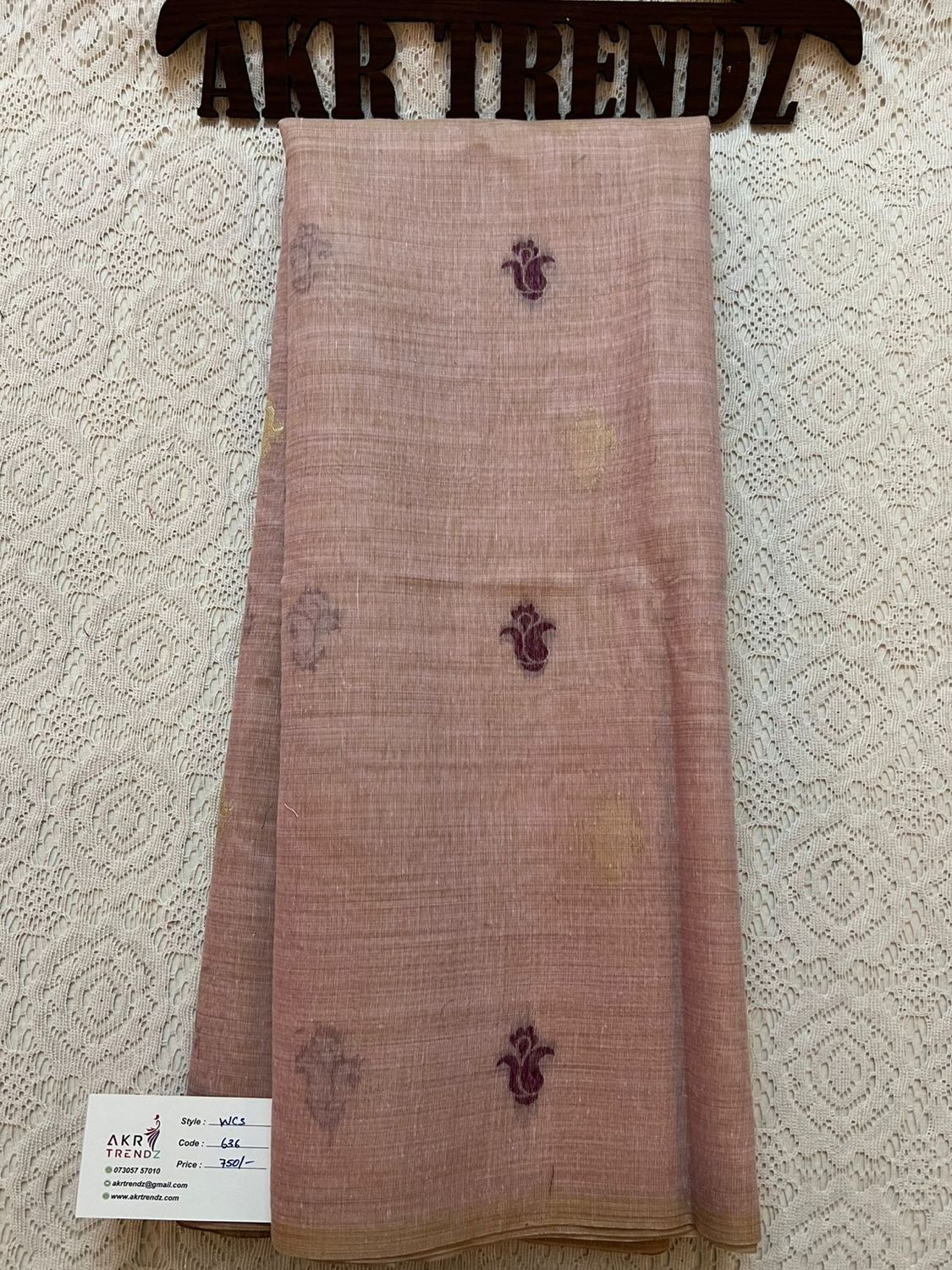 Weaving chanderi cotton sarees