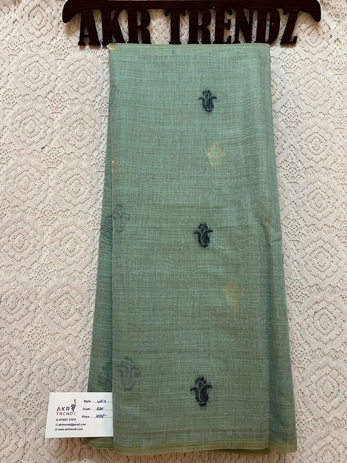 Weaving chanderi cotton sarees