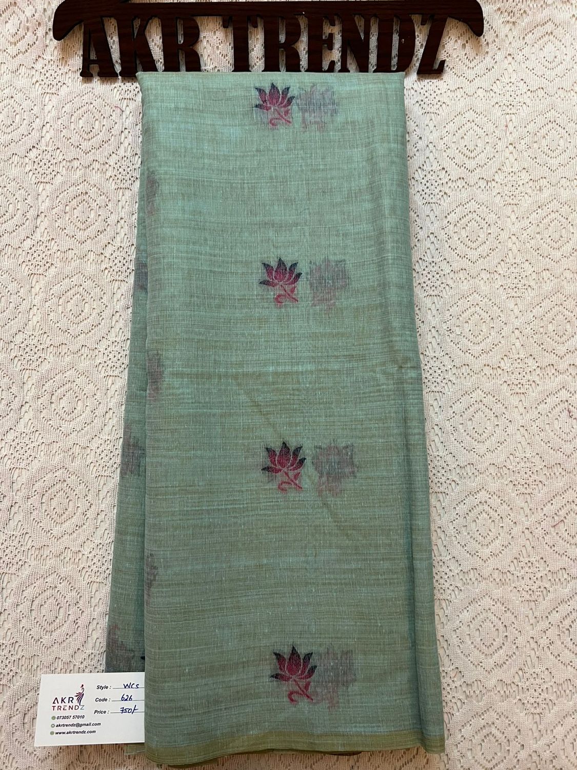 Weaving chanderi cotton sarees