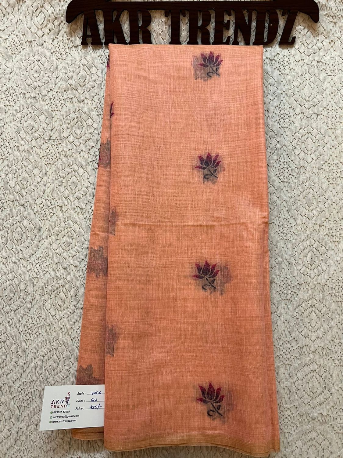 Weaving chanderi cotton sarees