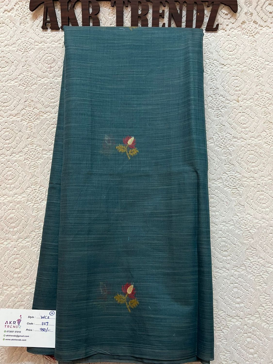 Weaving chanderi cotton sarees