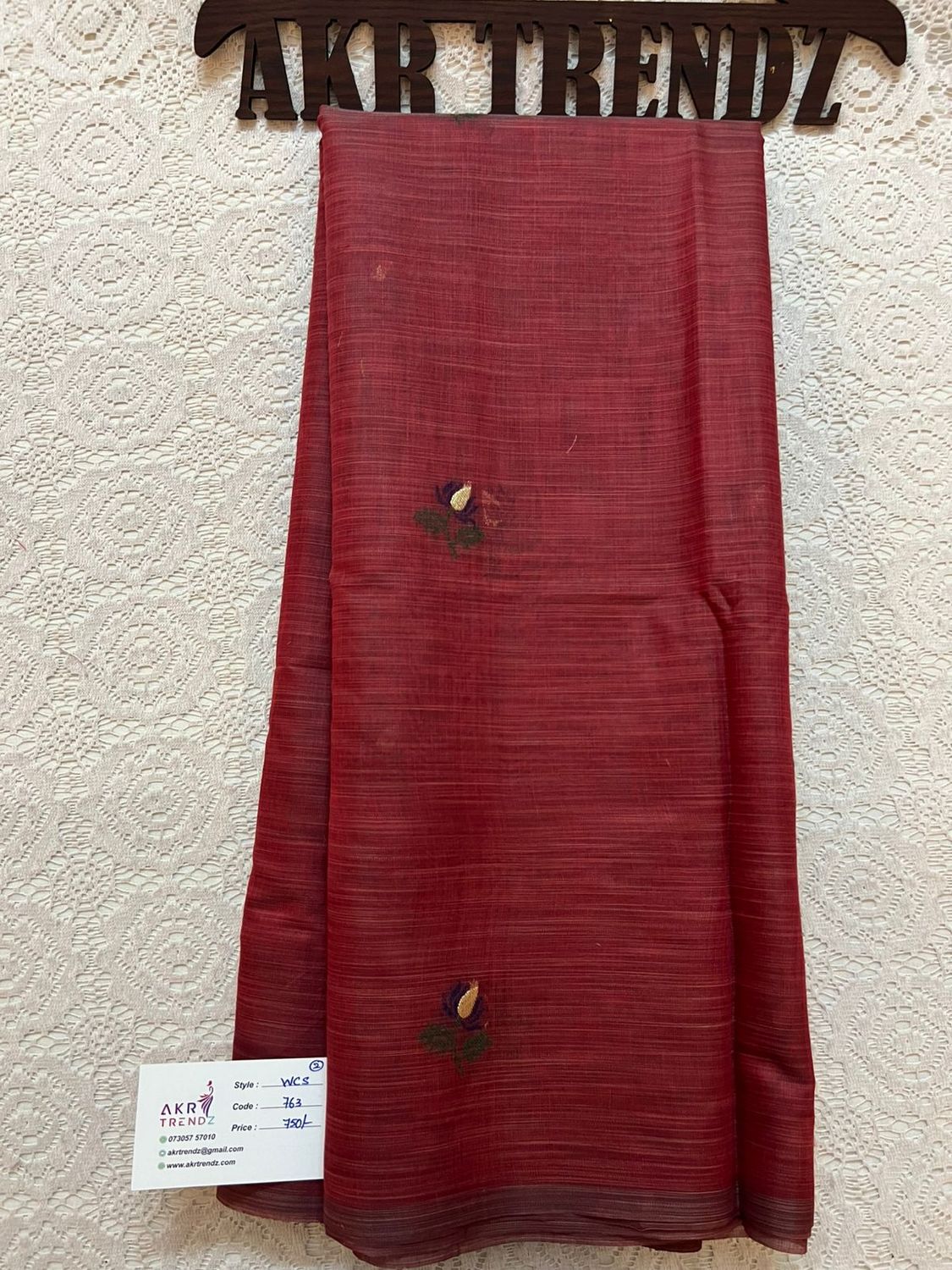 Weaving chanderi cotton sarees
