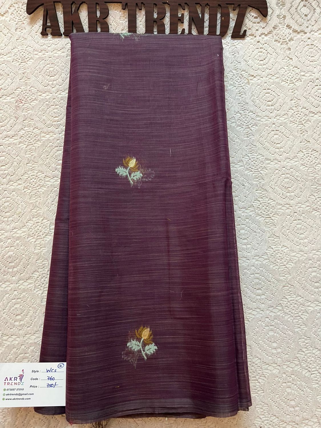 Weaving chanderi cotton sarees