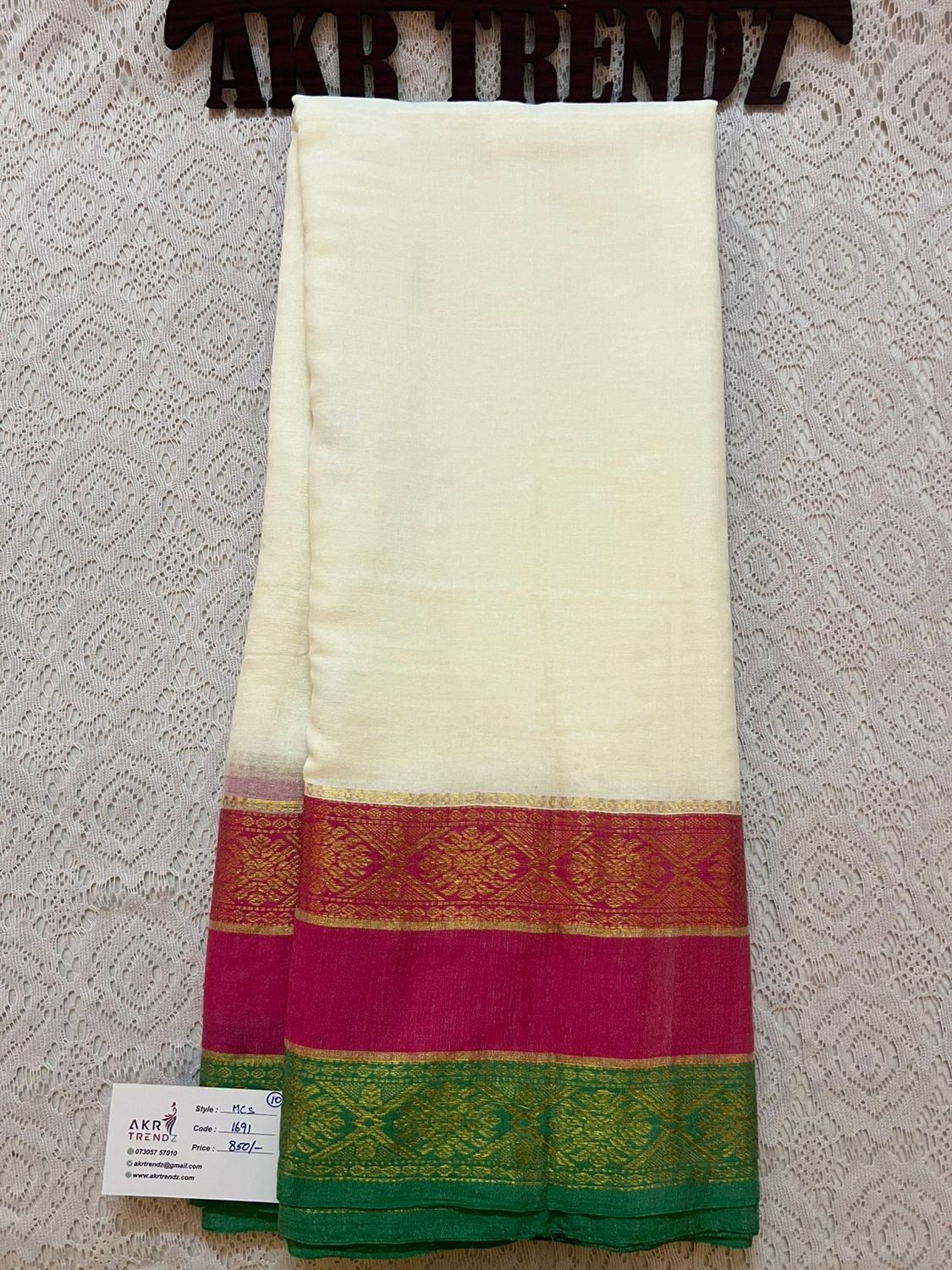 Mul cotton Kanchi Border sarees