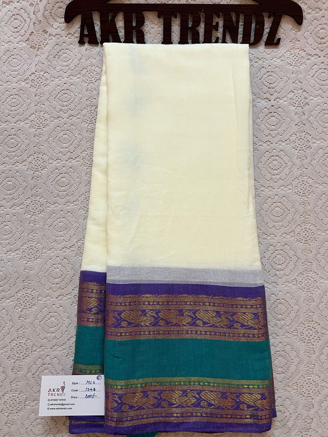 Mul Cotton Kanchi border Sarees