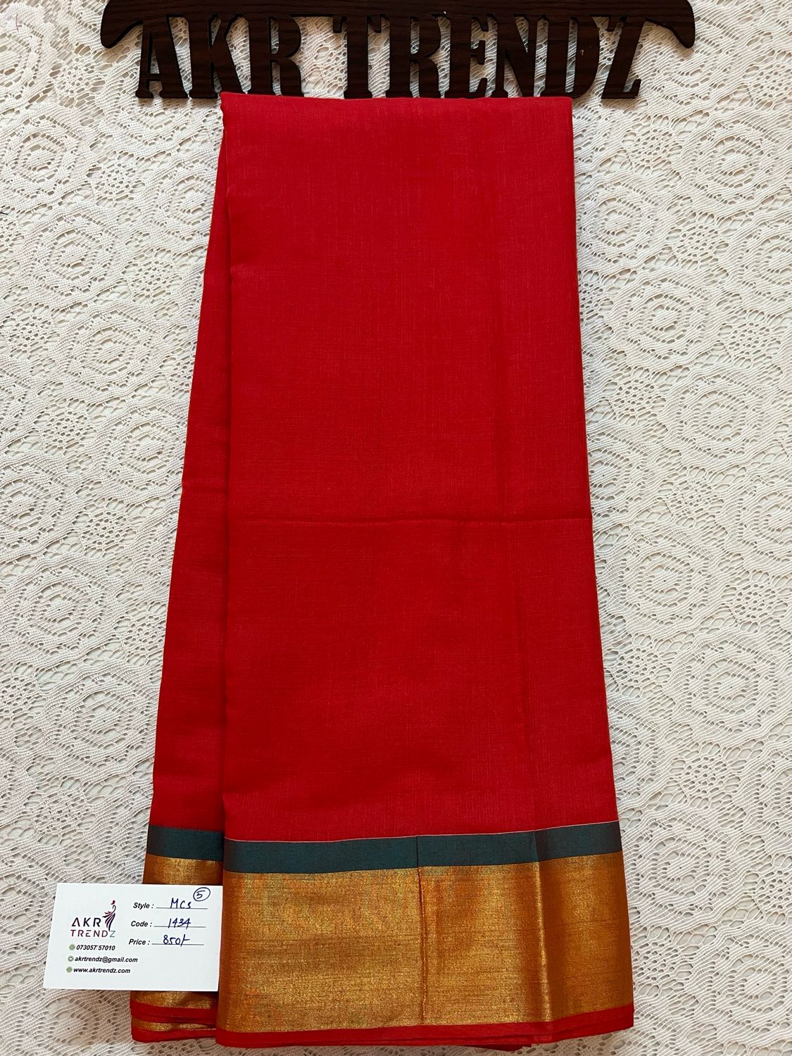 Mul Cotton Kanchi Border Sarees