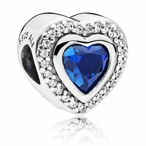 Sparkling Love Charm